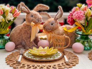 Centerpiece Collection “Eggstra Bunny Charm”