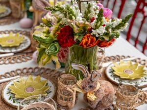 Centerpiece Collection “Eggstra Bunny Charm”
